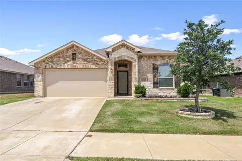 5328 Brentlawn Dr, Fort Worth, TX 76179