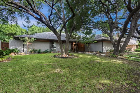 2404 Winding Hollow Ln, Plano, TX 75093