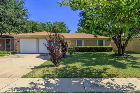 219 Blair Ln, Arlington, TX 76014