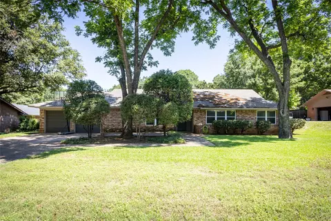 1913 Westview Ter, Arlington, TX 76013