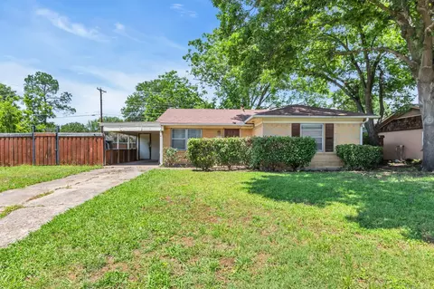 2437 Vickie St, Mesquite, TX 75149