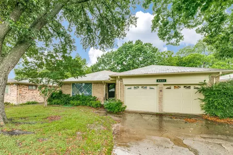 2411 N Prairie Creek Rd, Dallas, TX 75227