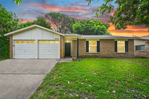 5503 Maplewood St, Arlington, TX 76018