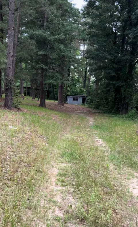 16402 Emmons Dr, Rodessa, LA 71069