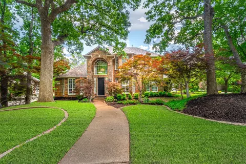 3311 Lookout Dr, Grapevine, TX 76051