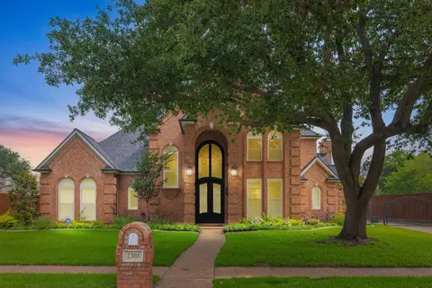 2308 Woodmoor Ln, Colleyville, TX 76034