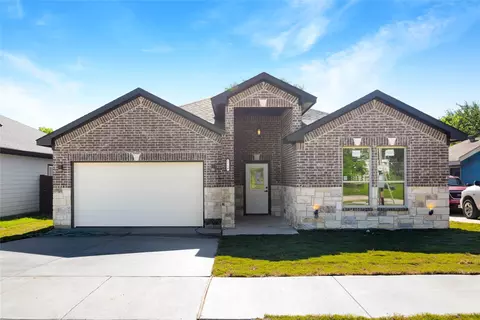 1719 Etta St, Fort Worth, TX 76105