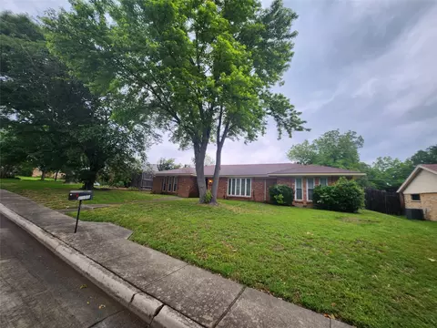 2905 Brookview Dr, Plano, TX 75074