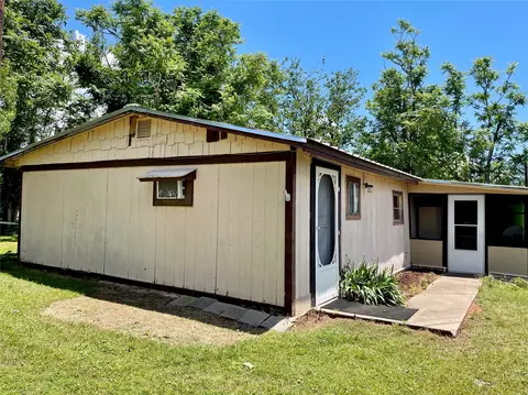 731 Leftys Cir #13, Graford, TX 76449