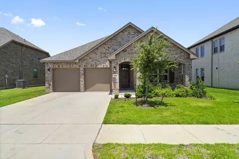 7306 Roaring Springs Rd, Arlington, TX 76002