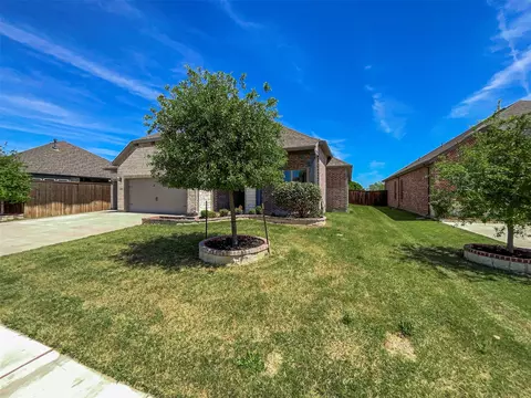 7564 Sevie Ln, Grand Prairie, TX 75054