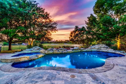2611 Round Table Blvd, Lewisville, TX 75056