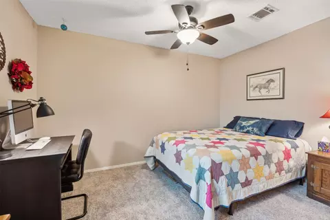 Bedroom - 40 Abbey Rd, Euless, TX 76039 photo 4 of 5