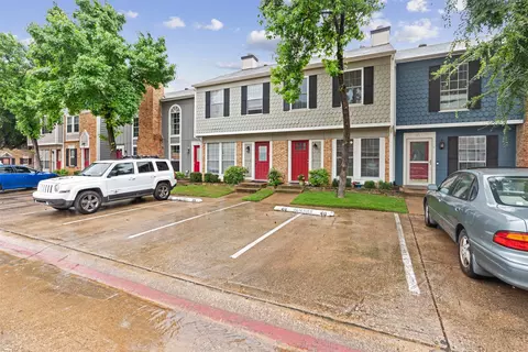 Exterior - 40 Abbey Rd, Euless, TX 76039 photo 8 of 10