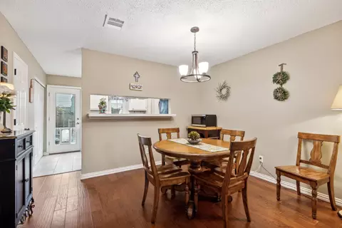 Dining - 40 Abbey Rd, Euless, TX 76039 photo 2 of 2