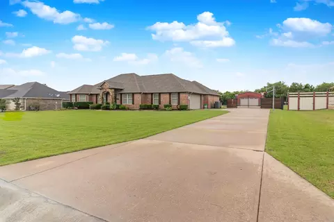 371 Pecan Ct, Nevada, TX 75173