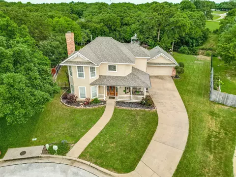 6518 Redstone Ct, Arlington, TX 76001
