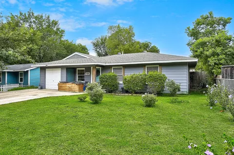 1105 Leyenda Dr, Mesquite, TX 75149