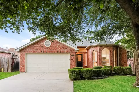 1125 Belmont Dr, Grand Prairie, TX 75052