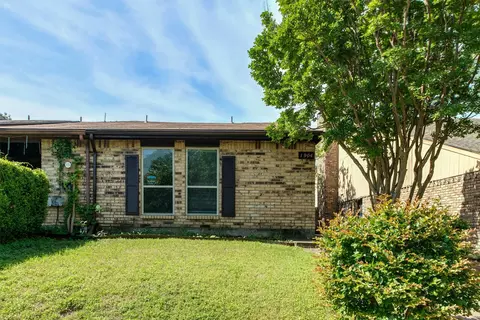 1904 Abshire Ln, Dallas, TX 75228