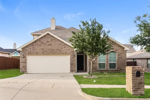 505 Jr Stoff Dr, Azle, TX 76020