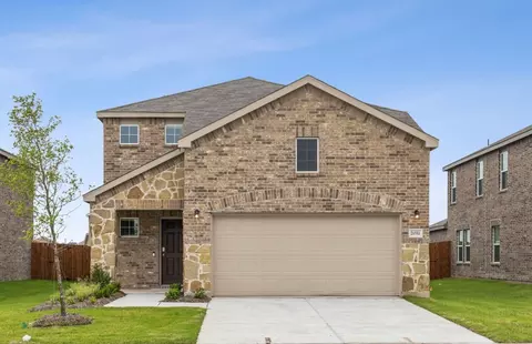 2051 Henrietta Dr, Forney, TX 75126