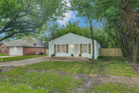 502 E Buffalo St, Forney, TX 75126