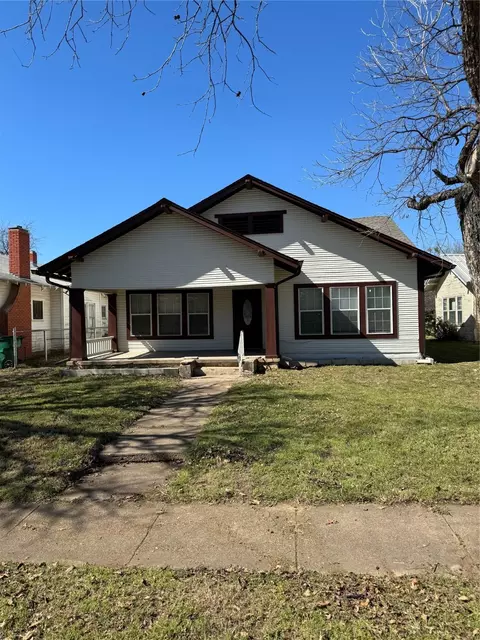 517 S Daugherty Ave, Eastland, TX 76448