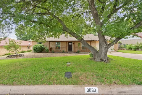 3033 Gunnison Trl, Fort Worth, TX 76116