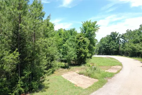 000 Acr 2101, Palestine, TX 75801