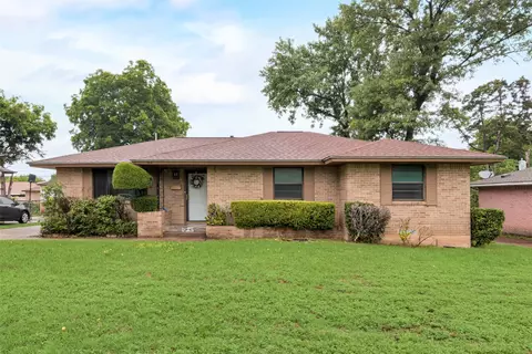 917 Highland Oaks Dr, Dallas, TX 75232