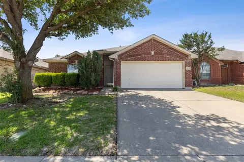 8137 Keechi Creek Ct, Fort Worth, TX 76137