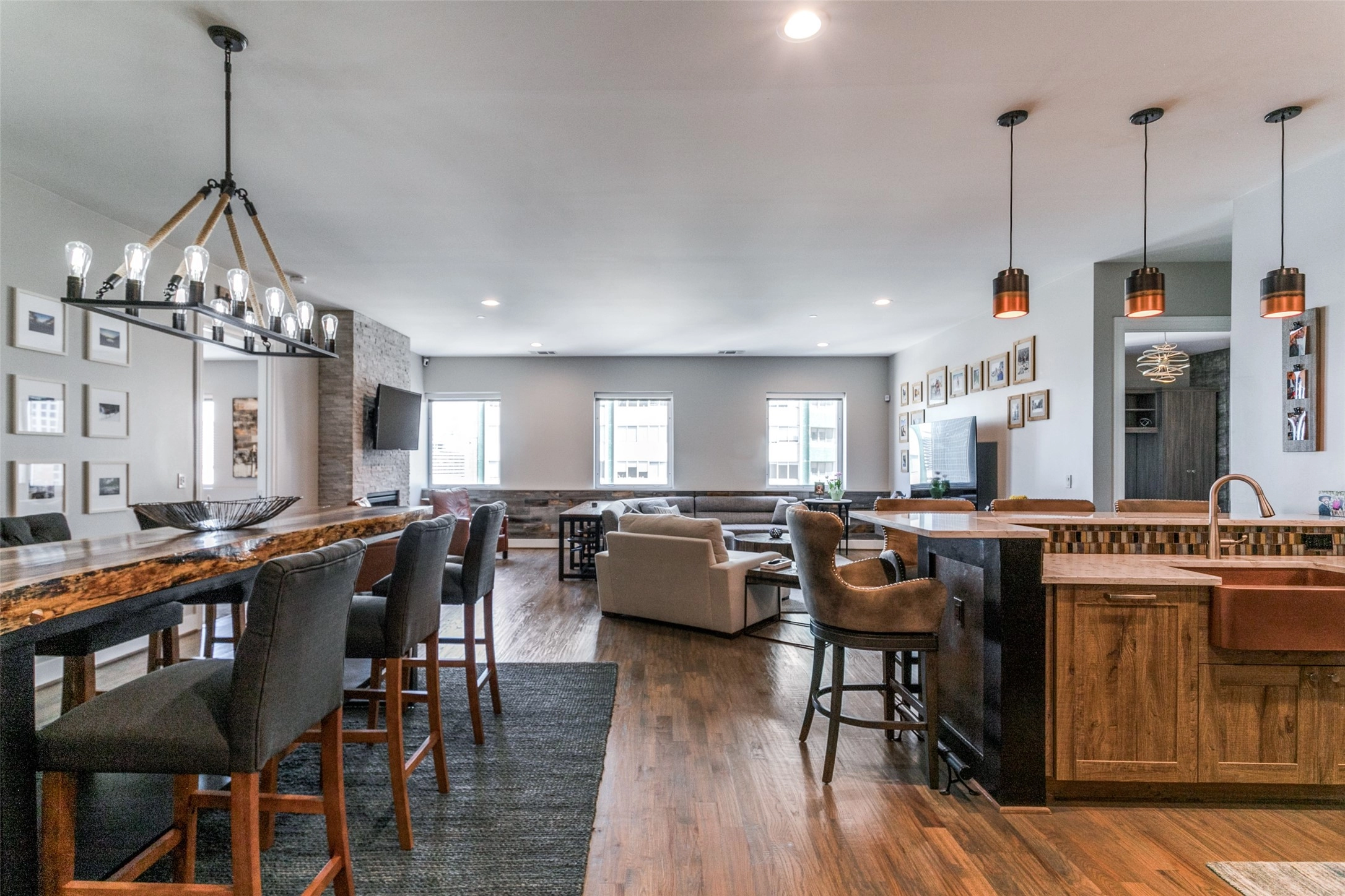 1505 Elm St Unit 1604  