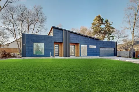 2433 Lyola St, Dallas, TX 75241