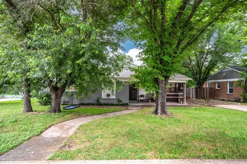 2436 Maryel Dr, Fort Worth, TX 76112