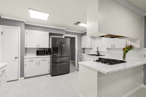 Kitchen - 101 Emerald Dr, Minden, LA 71055 photo 2 of 3