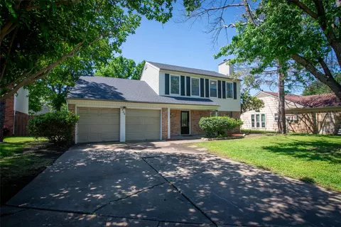 1804 Crimson Ct, Arlington, TX 76018