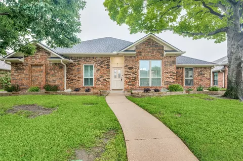 1040 Magnolia Dr, Carrollton, TX 75007