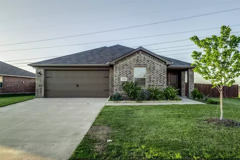 1769 Willow Creek Rd, Lancaster, TX 75146