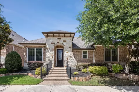 2521 Sir Alexander Ln, Lewisville, TX 75056