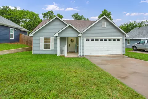 903 W Elm St, Denison, TX 75020