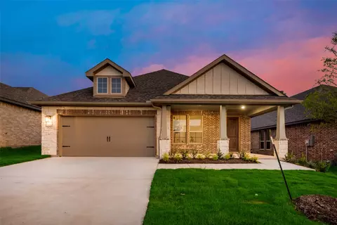 3524 Austin St, Gainesville, TX 76240