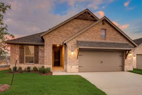 3528 Austin St, Gainesville, TX 76240