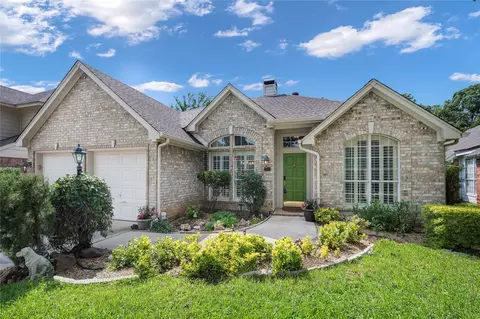 2115 Vista Ct, Corinth, TX 76210