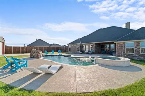 6536 Oak Ridge Ct, Royse City, TX 75189
