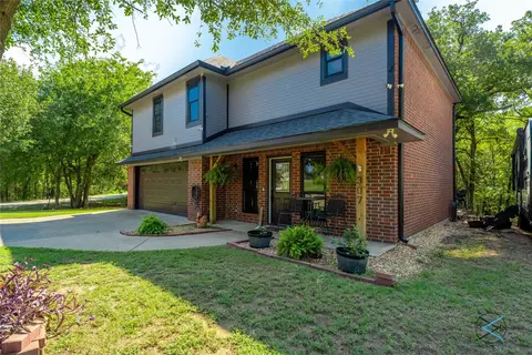 307 Bay Ct, Gun Barrel City, TX 75156
