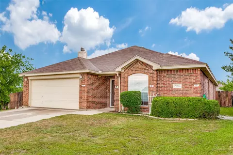 9201 Marilyn Dr, White Settlement, TX 76108