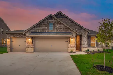 1433 Whitetail Ln, Azle, TX 76020