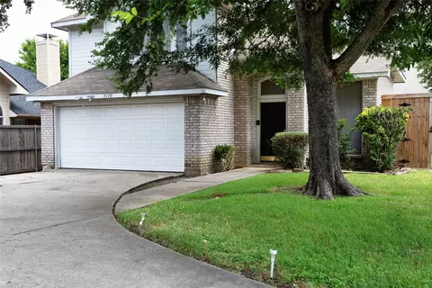 3128 Renaissance Dr, Dallas, TX 75287