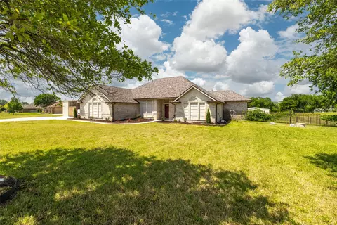 861 Sylvan Creek Dr, Weatherford, TX 76087